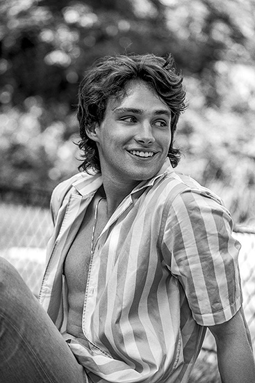 Retouche William White